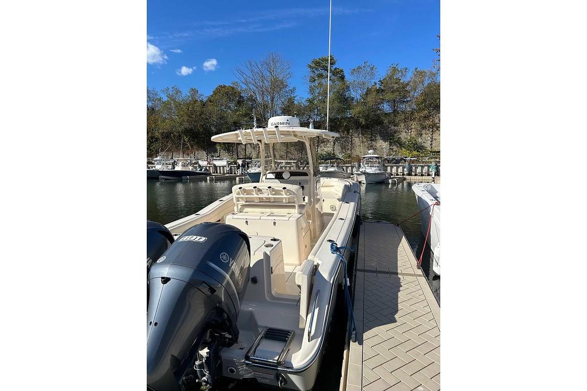 Used 2017 Grady-White Canyon 271