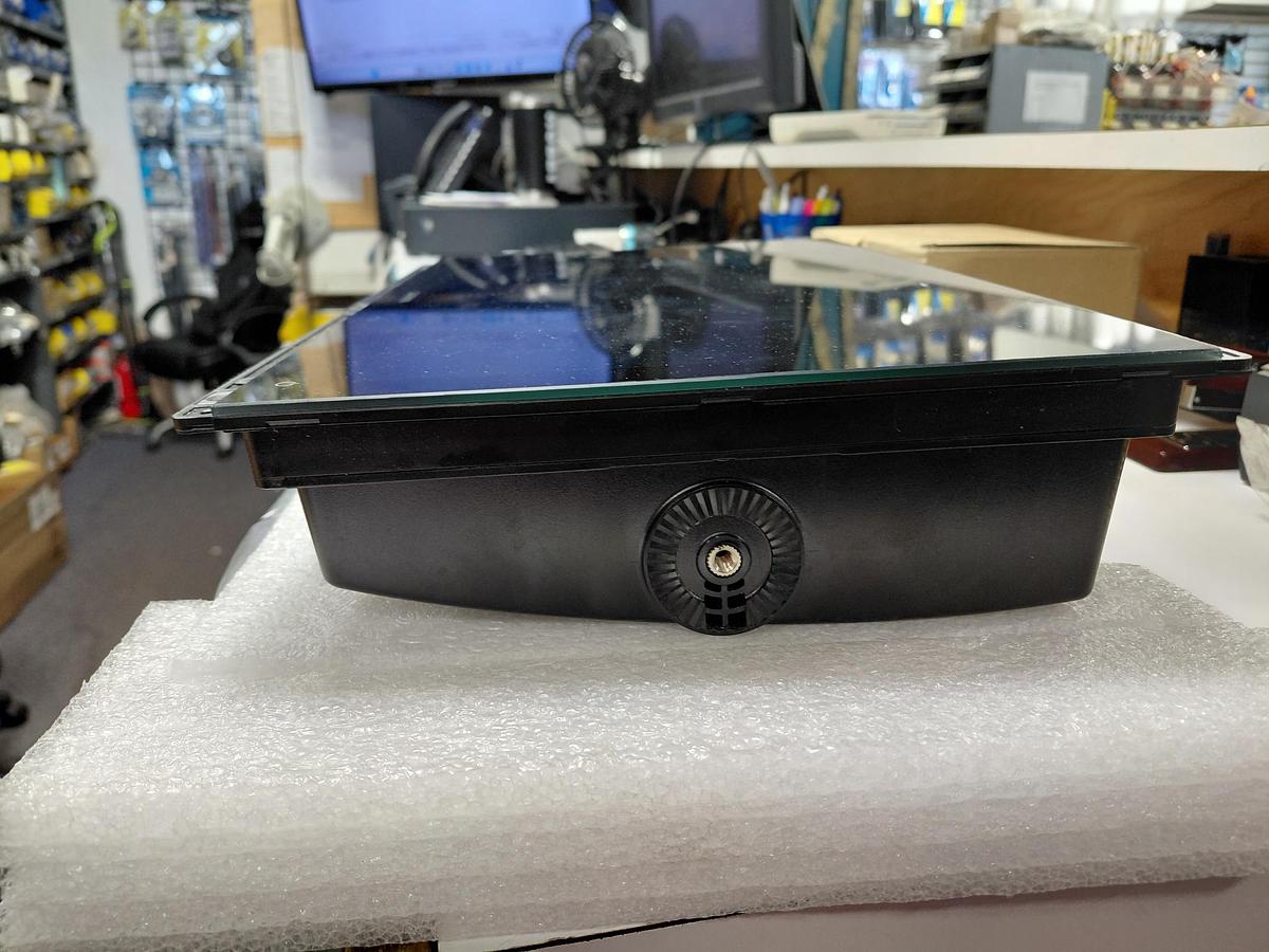 Used 2025 Garmin 8616