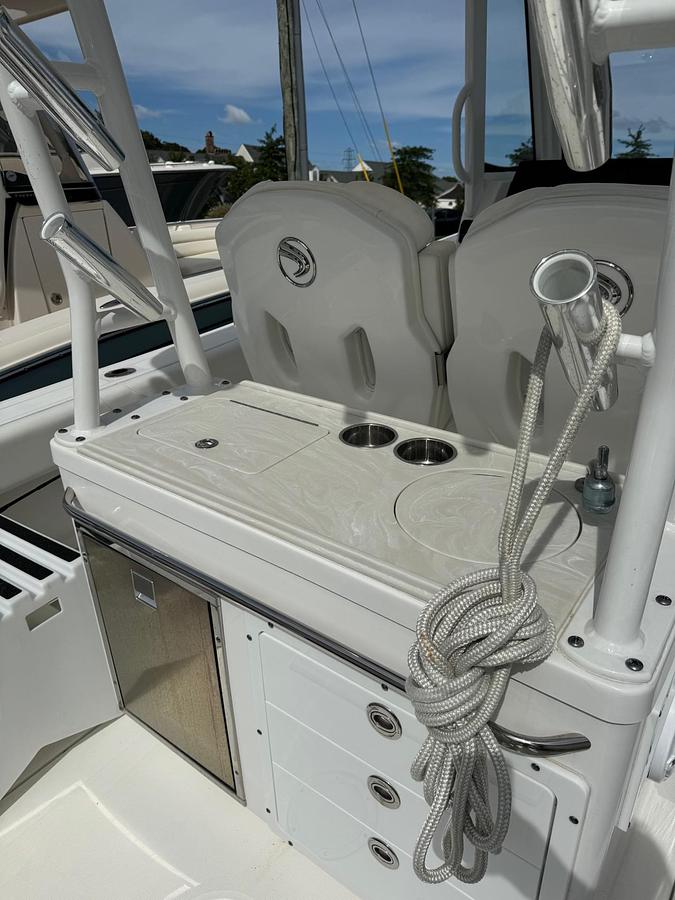 Used 2023 Edgewater 285 CC with Dual Yamaha F300