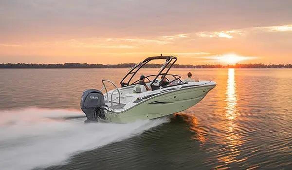 SunDeck 2050 Outboard