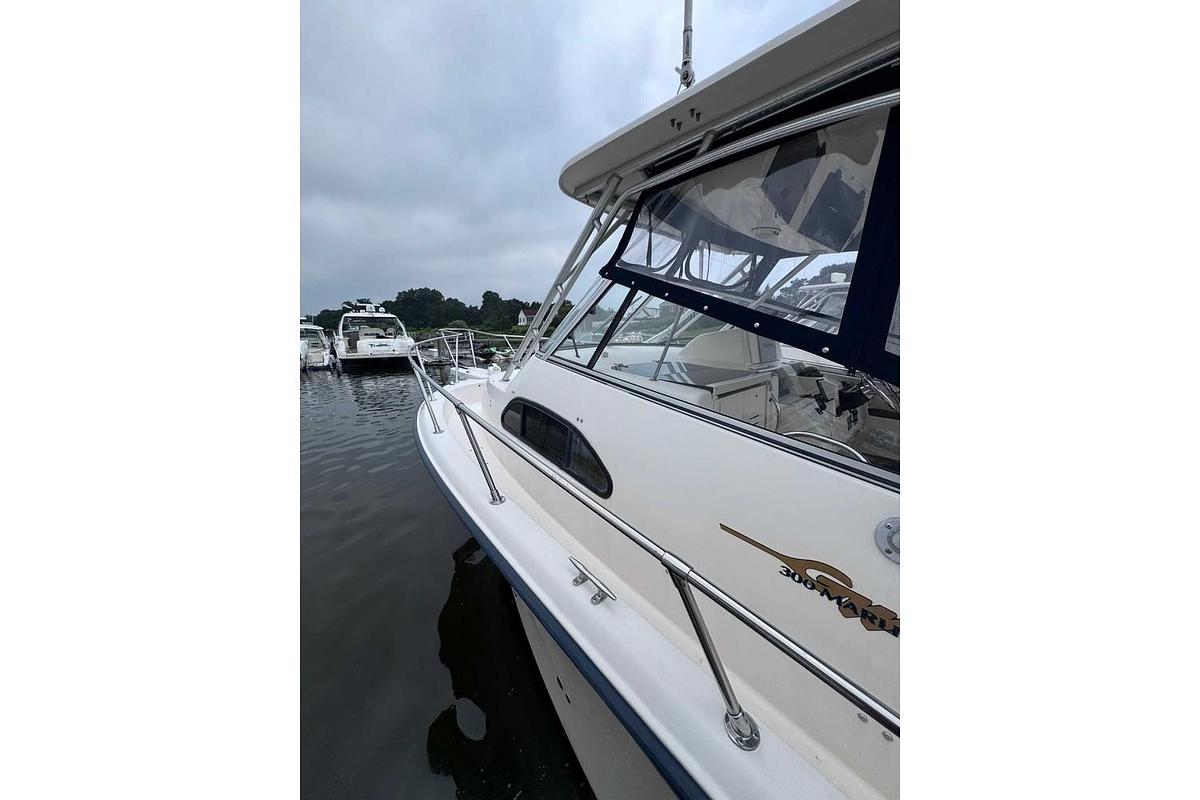 Used 2001 Grady-White 300 Marlin