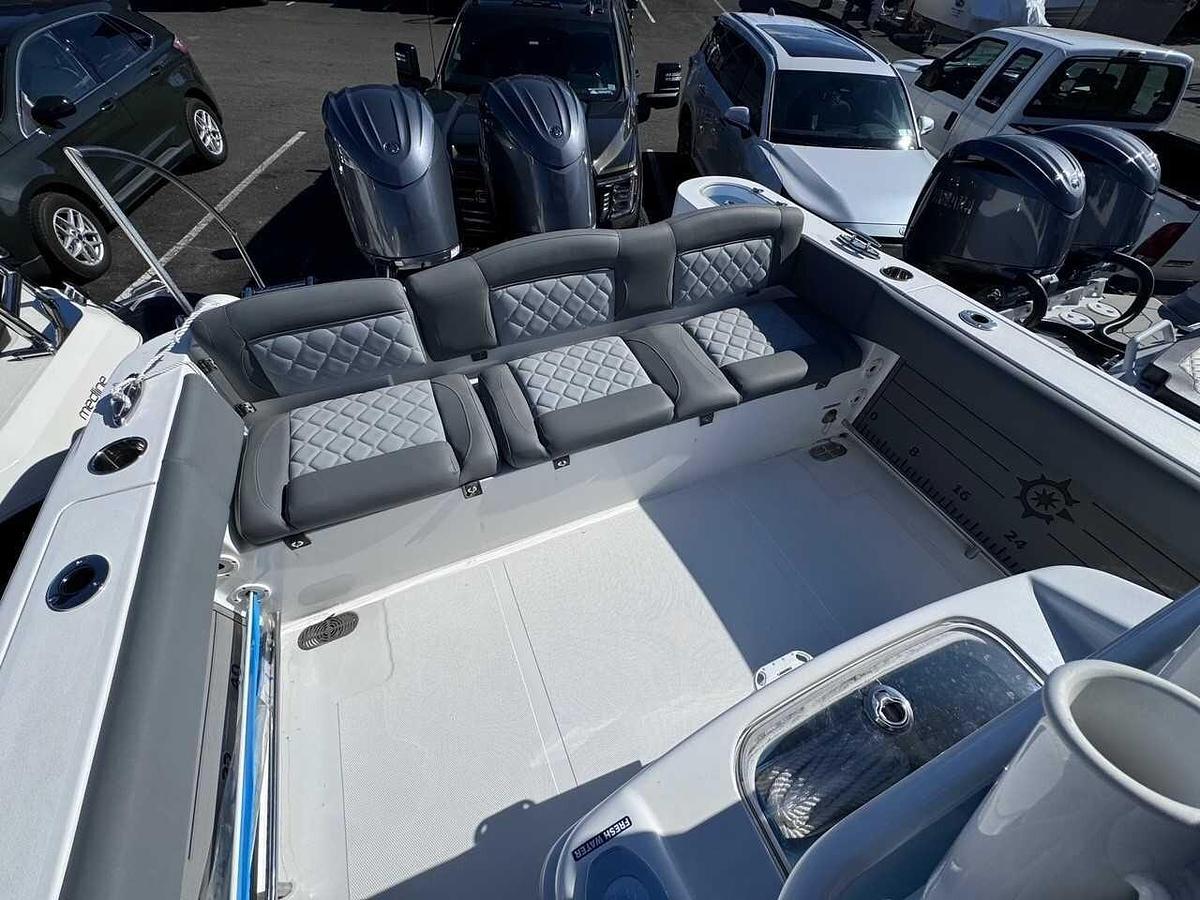 2025 NauticStar 252 Legacy