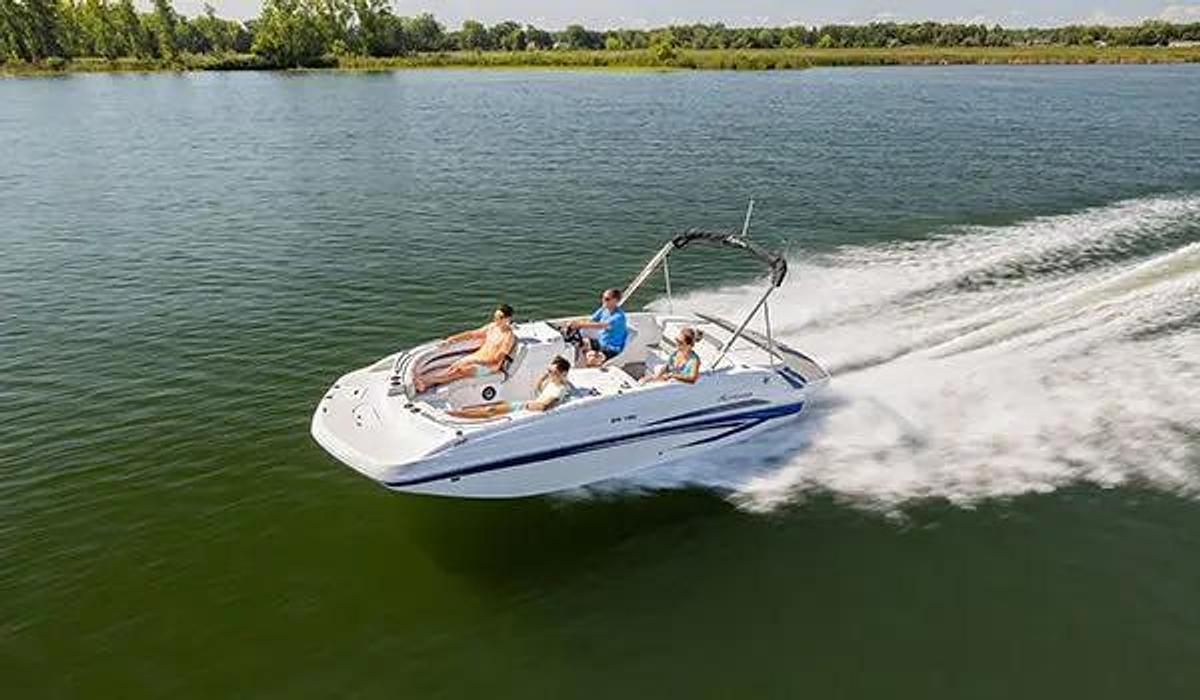 SunDeck Sport 188 IO Sterndrive