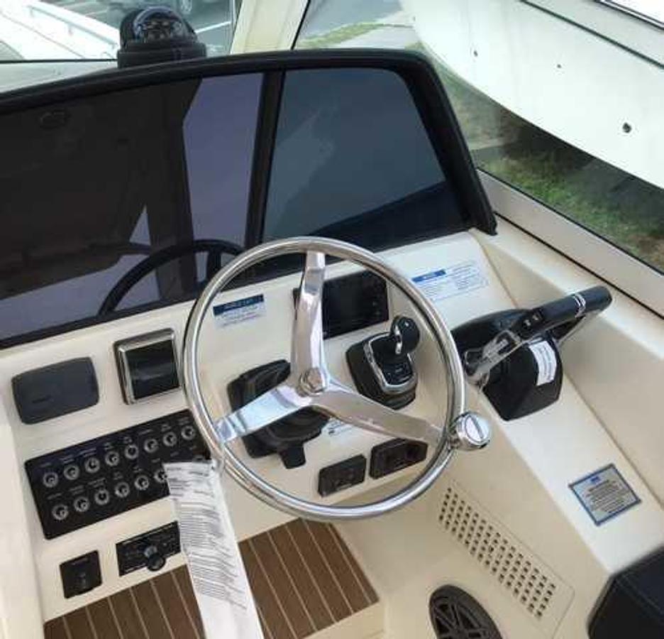 Used 2016 World Cat 320DC