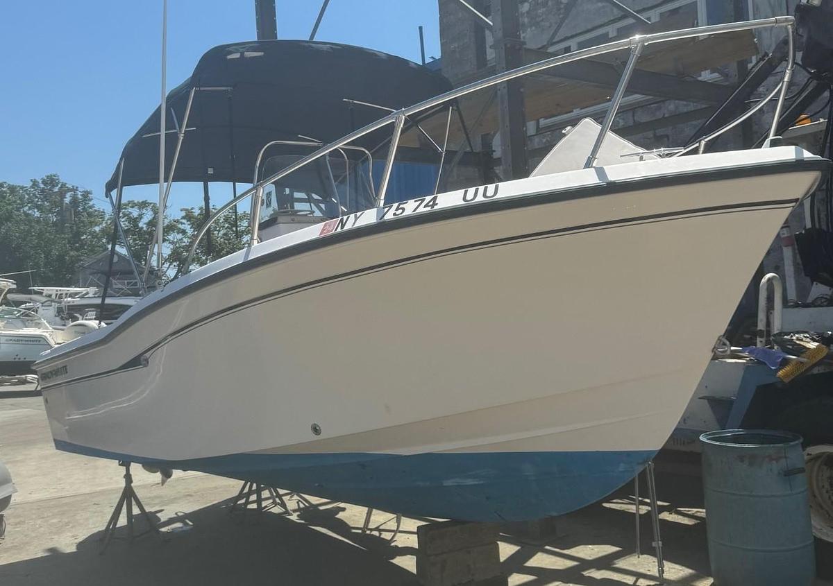 Used 2001 Grady White 209 Escape