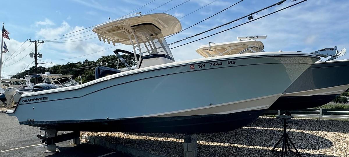 Used 2022 Grady White 236 Fisherman