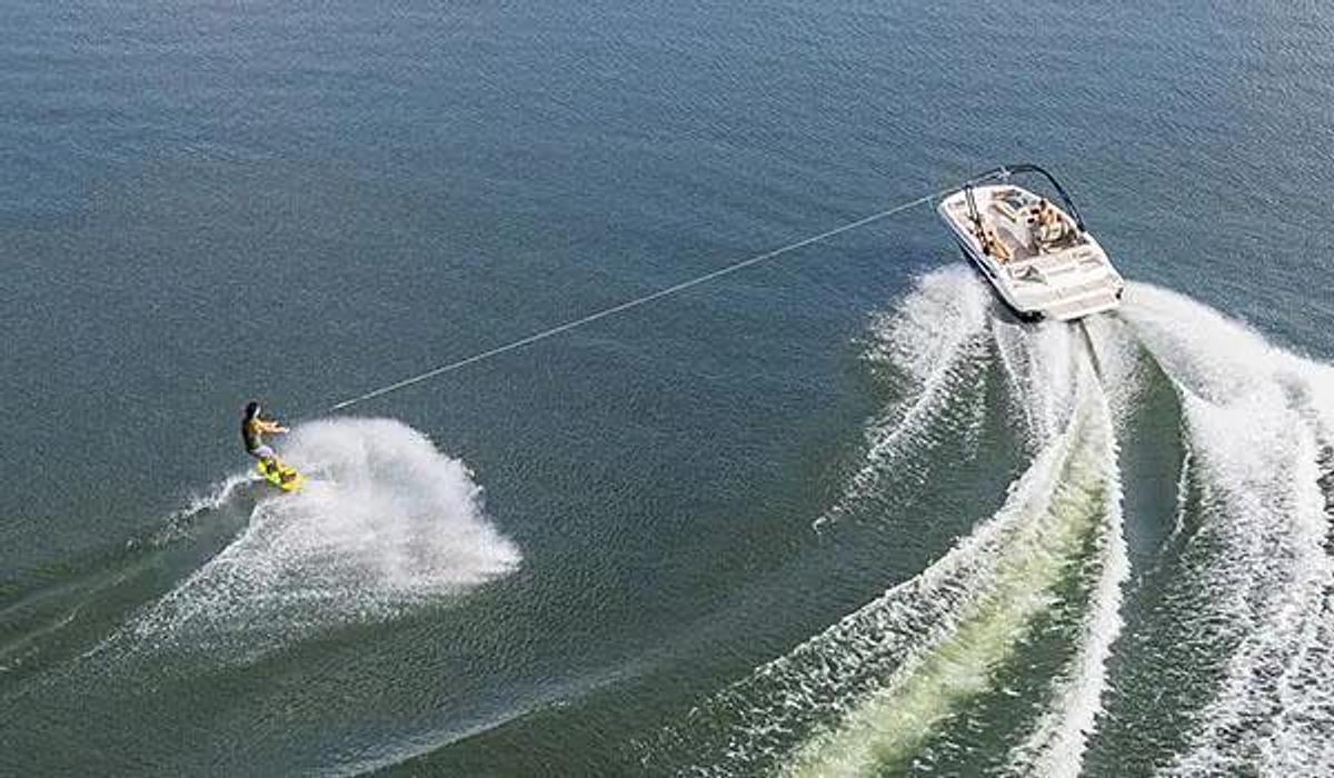 SunDeck Sport 205 IO Sterndrive