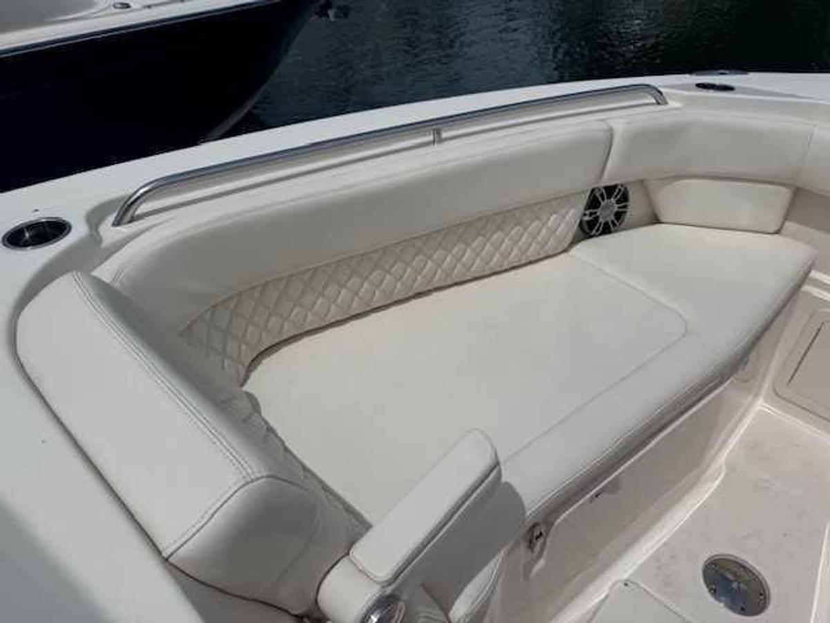 Used 2023 Grady-White Freedom 307