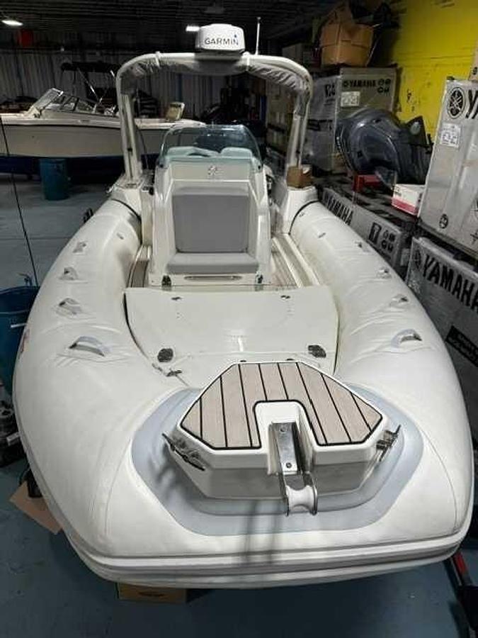 Used 2025 Zodiac Medline 7.5