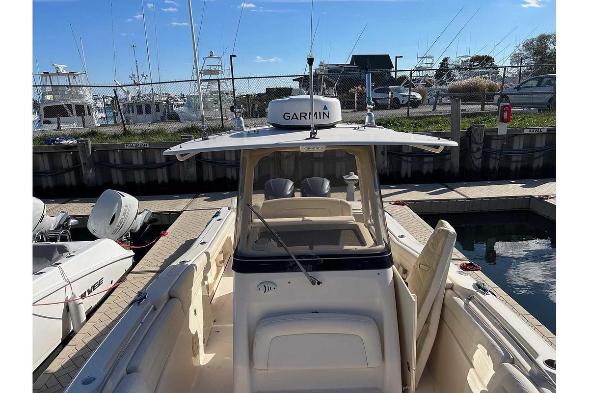 Used 2017 Grady-White Canyon 271