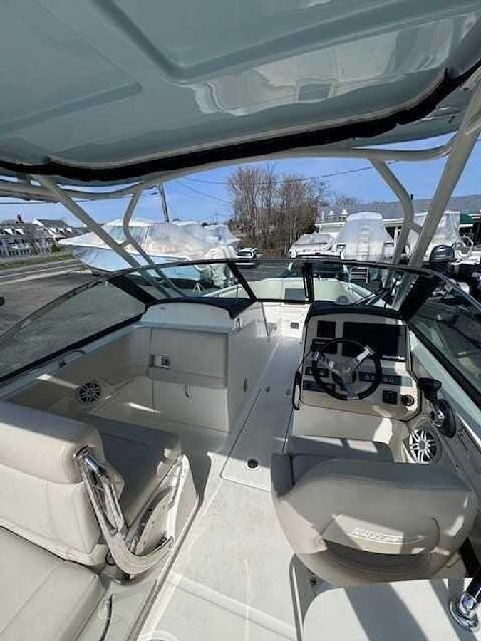 Used 2019 Boston Whaler 230 Vantage