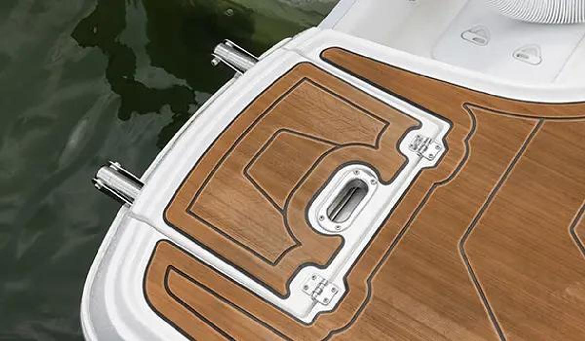 SunDeck 2690 Outboard
