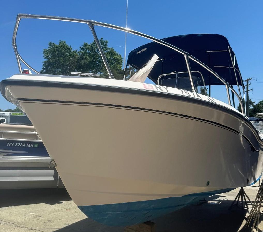 Used 2001 Grady White 209 Escape