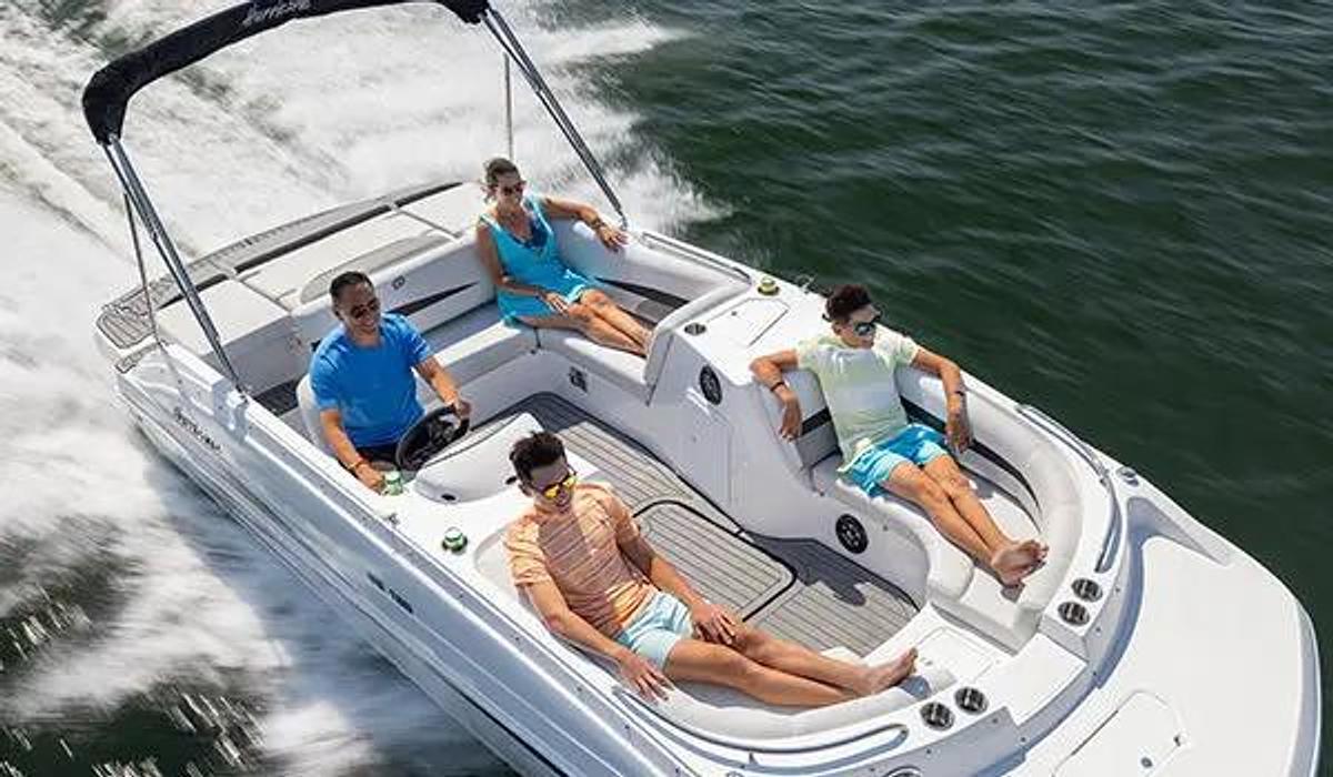 SunDeck Sport 188 IO Sterndrive