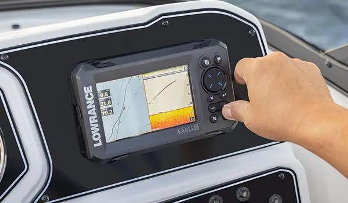 SunDeck 2050 Outboard