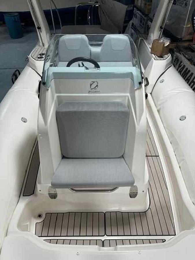 Used 2025 Zodiac Medline 7.5