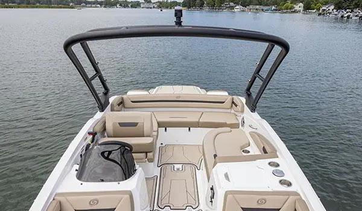 SunDeck Sport 205 IO Sterndrive