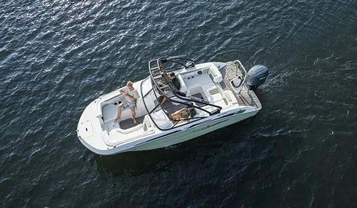 SunDeck 2050 Outboard
