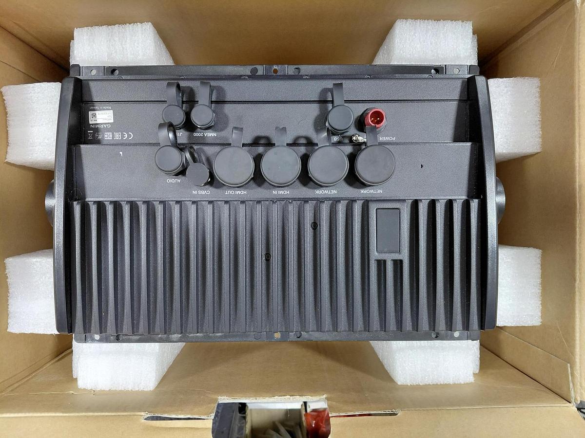 Used 2025 Garmin 8616
