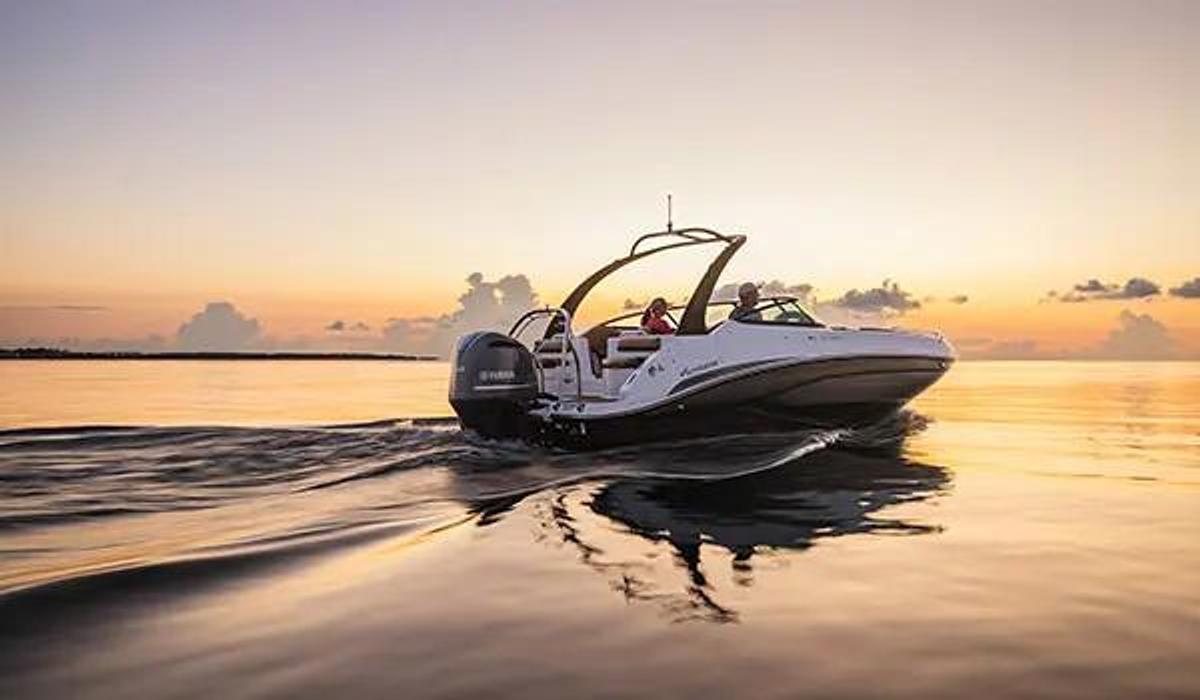 SunDeck 2486 Outboard