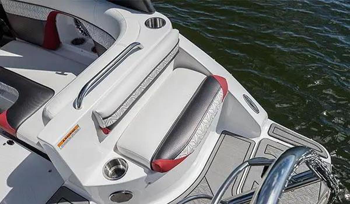 SunDeck 2486 Outboard