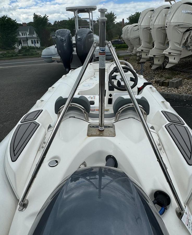 Used 2023 Zodiac YL440DL Yachtline Deluxe with Yamaha F60