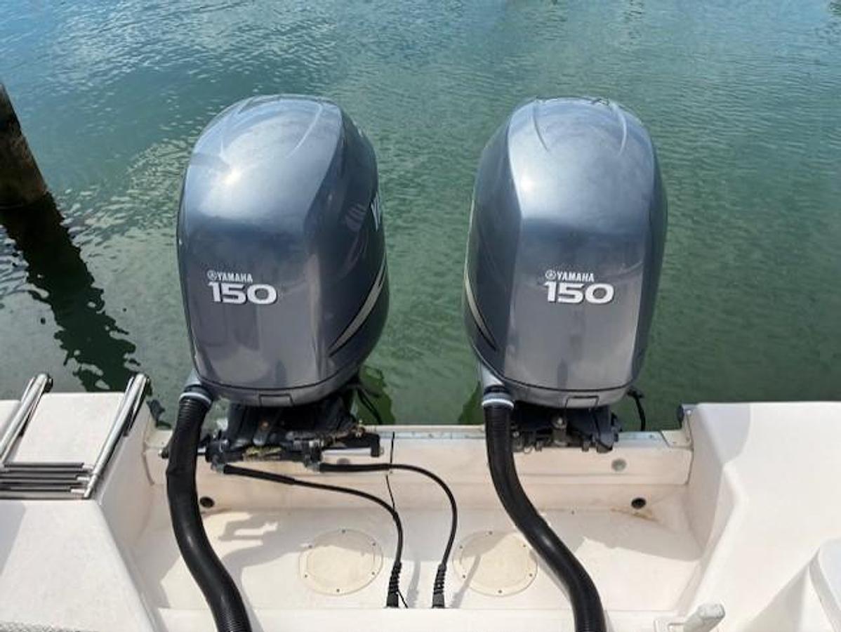 Used 2005 Grady White 258 Journey with Twin Yamaha F150