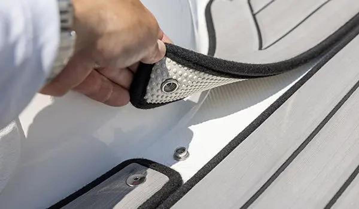 SunDeck Sport 188 IO Sterndrive