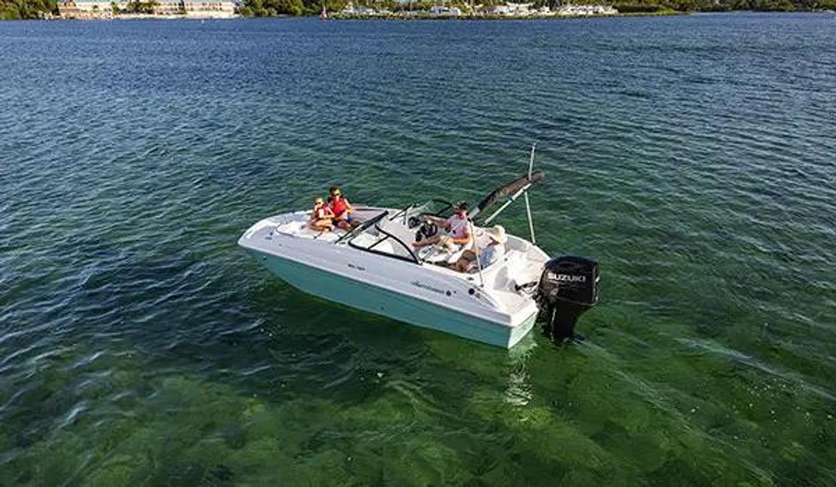 SunDeck 187 Outboard