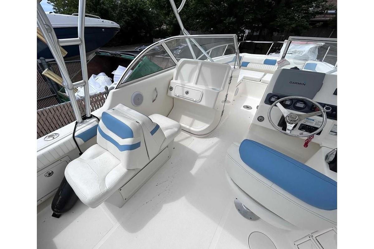 Used 2007 World Cat 250DC