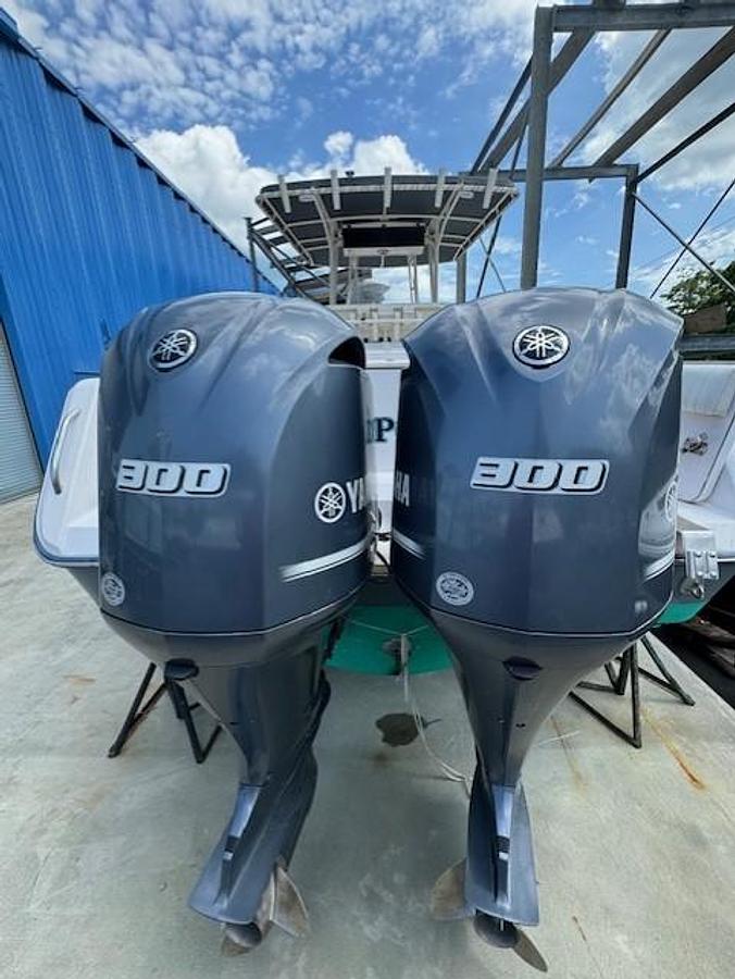 Used 2000 Grady White Bimini 306 with 2016 Yamaha F300s