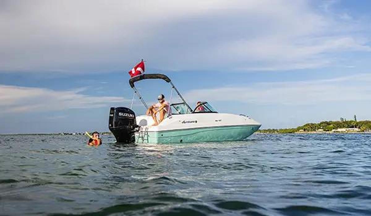 SunDeck 187 Outboard