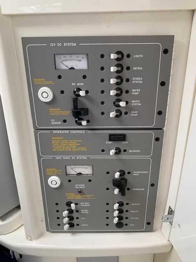 Used 2003 Formula 27 PC