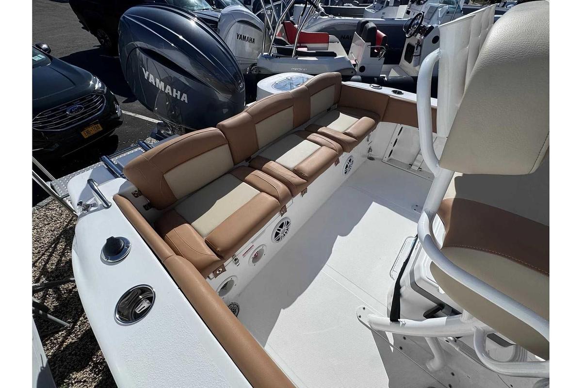 2025 NauticStar 212 Legacy