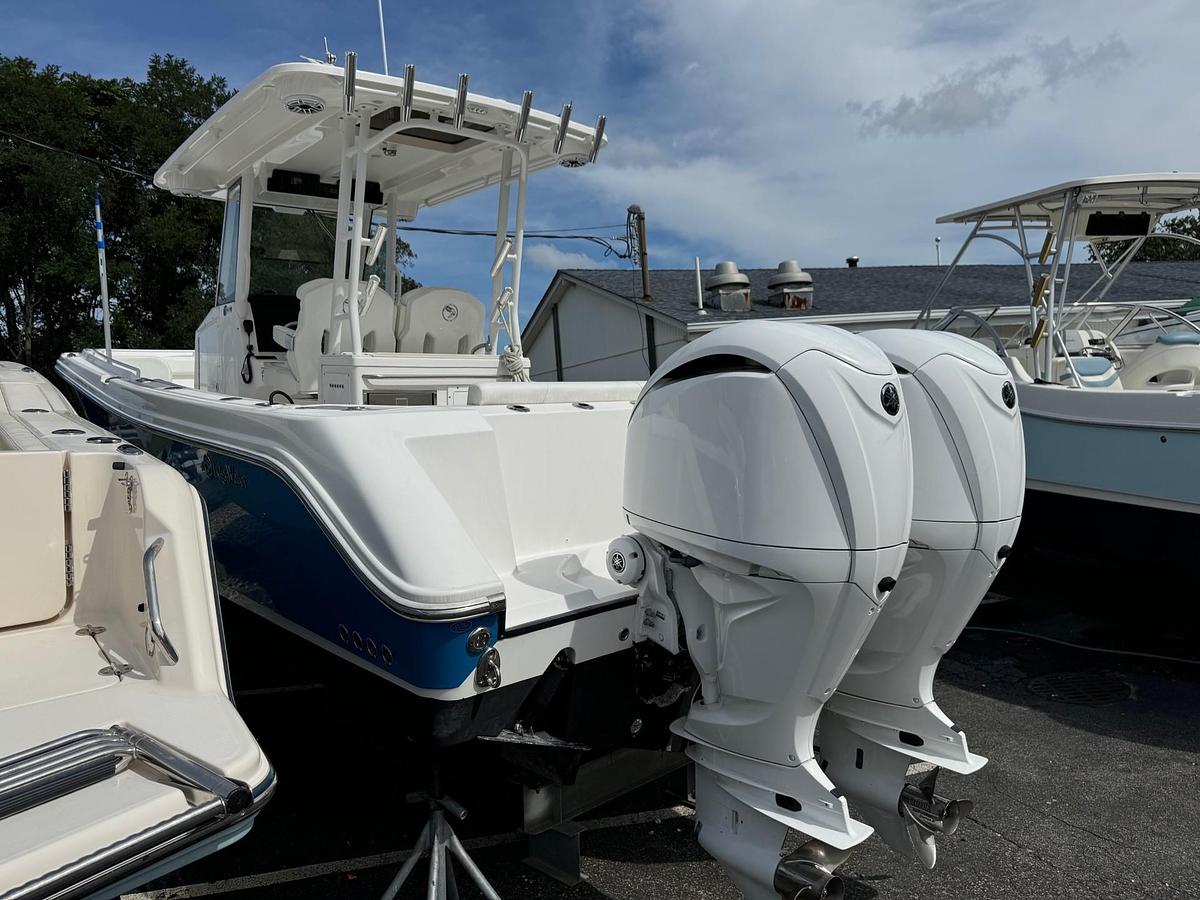 Used 2023 Edgewater 285 CC with Dual Yamaha F300