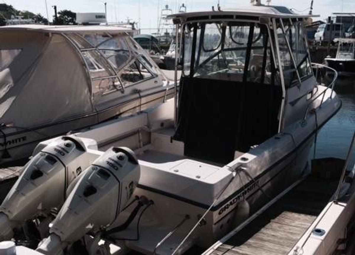 Used Grady White 232 GUlfstream with 2009 Evinrude E-Tec 150's