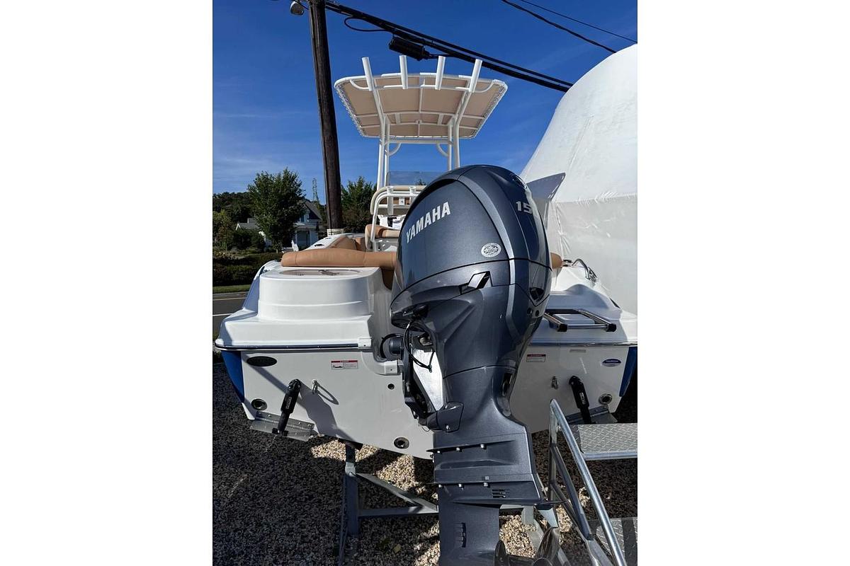 2025 NauticStar 212 Legacy