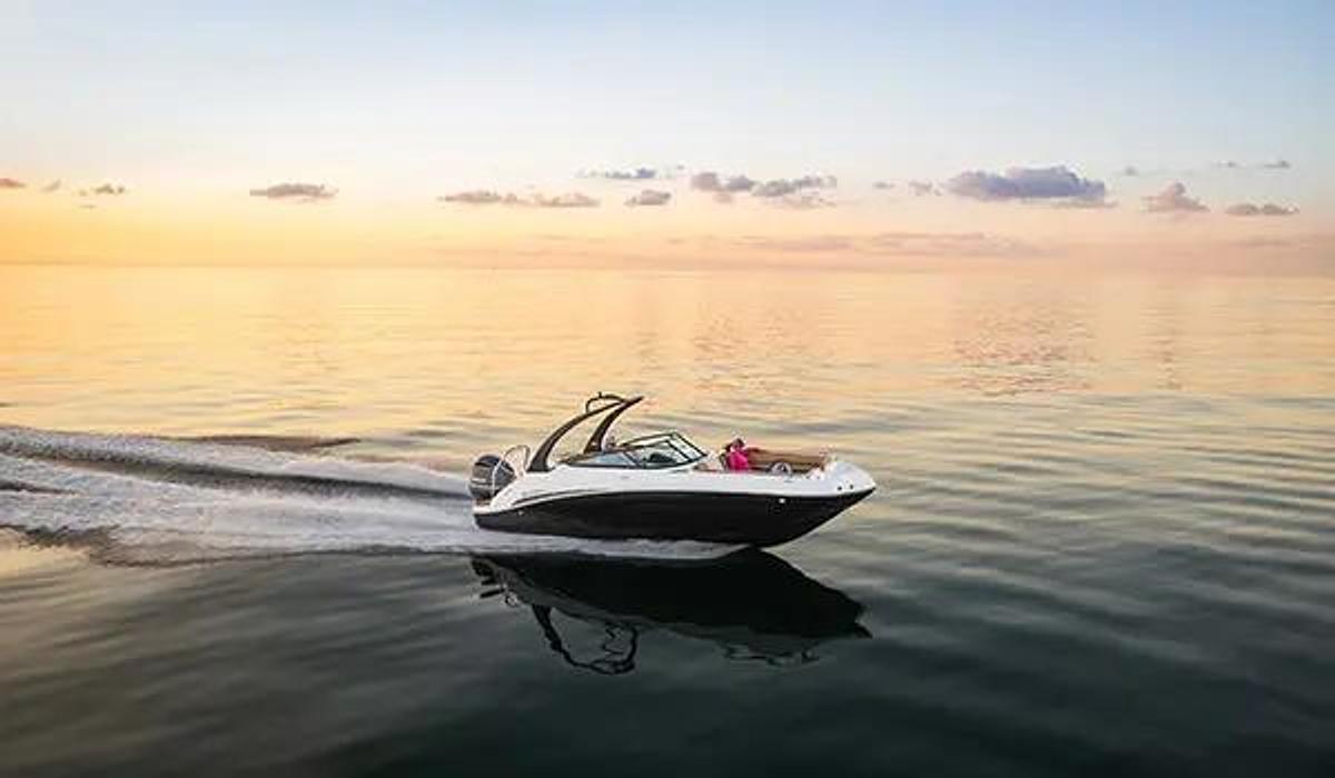 SunDeck 2486 Outboard