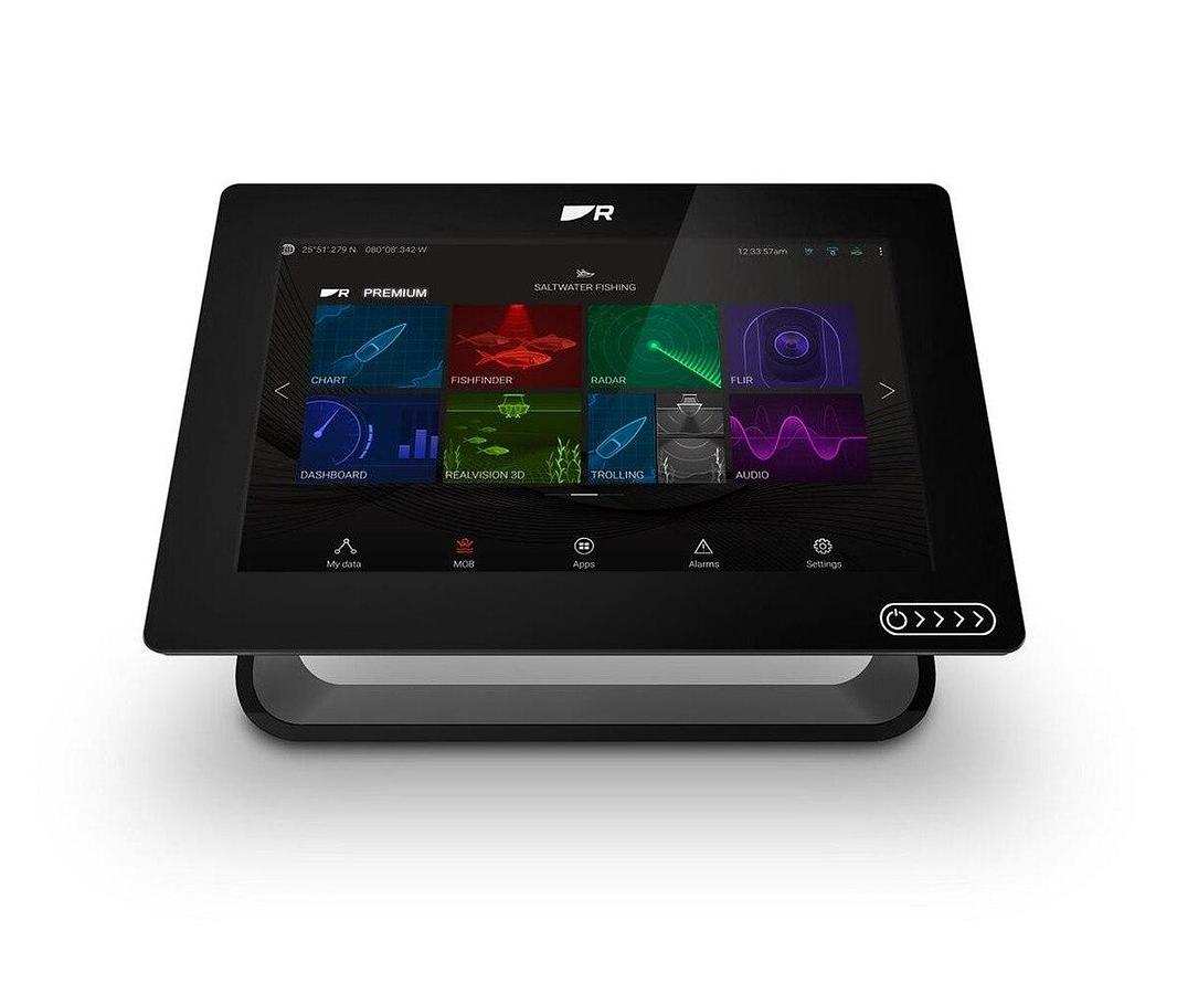 Raymarine Axiom+ 9 9 in Chartplotter Lighthouse North America Chart