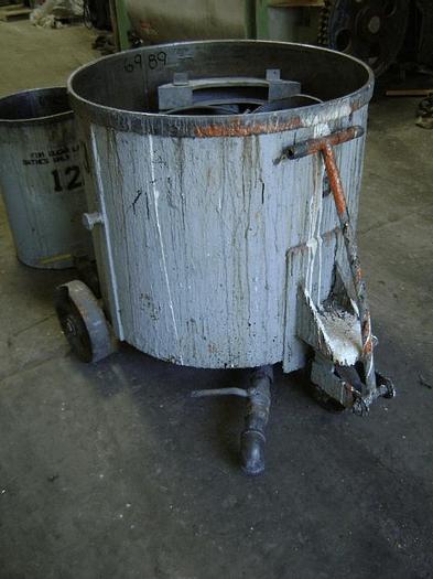 Used 100 GALLON PORTABLE MIX TANK – C/S – 36 IN. X 32 IN. – #6989