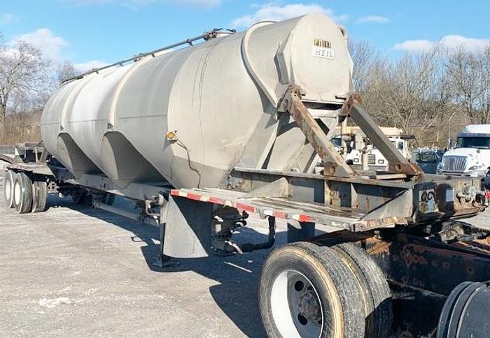 Used 1984 Heil Cement Tanker