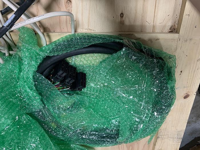 Used 2016 DENSO VS-6577M 6 AXIS CNC ROBOT 7 KG X 854MM REACH RC8 CONTROLLER MINT