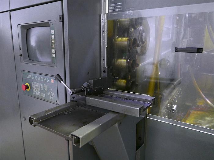 Gebraucht CNC Bearbeitungszentrum Universal MAHO MC 800 U
