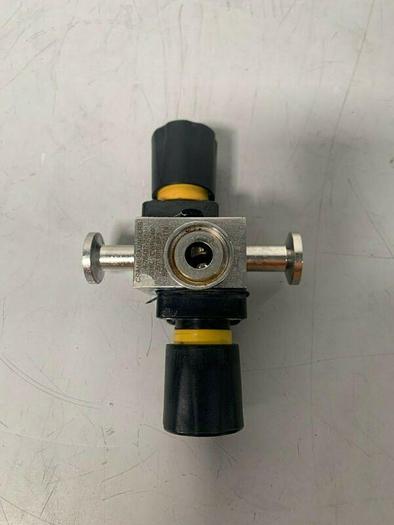 Used Crane-Saunders 4-76487-2-1 .5" 316L 3 Way Stainless Steel Diaphragm Valve