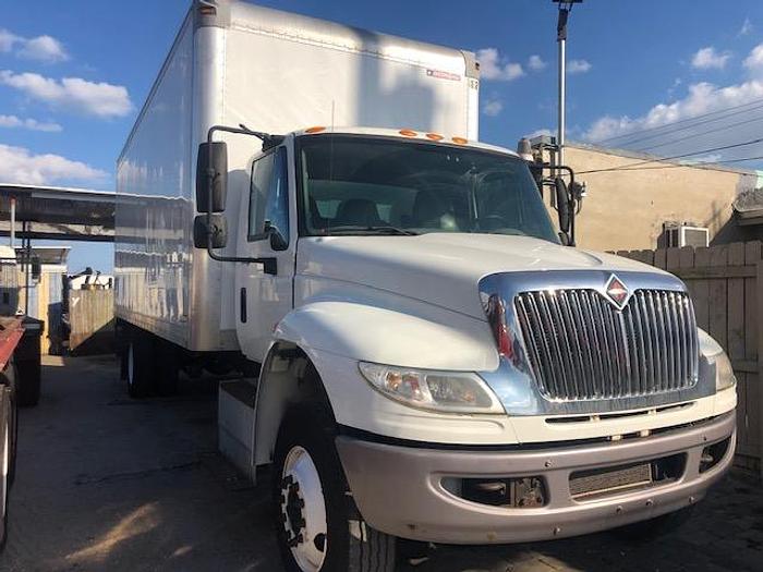 Used 2015 INTERNATIONAL 4300 DRY BOX TRUCK 24 FT