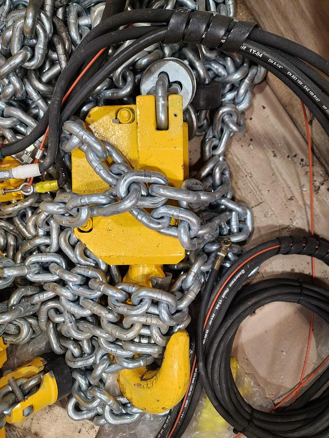 Used 2025 Professional Heavy Equipment Rigging System