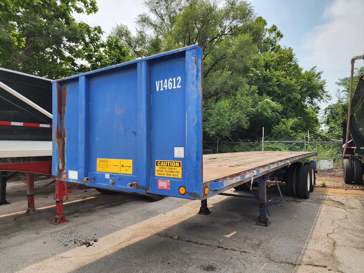 2005 Clark CFBT2005 32' Flatbed Trailer