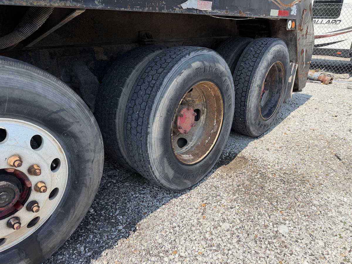 Used 1998 Mack CL700