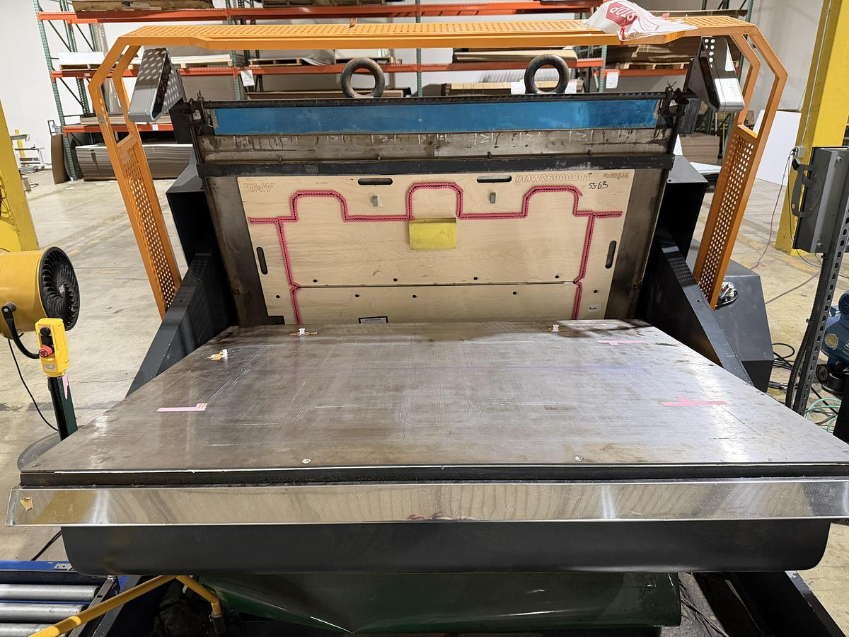 Used Royo ML1600 Clamshell Die Cutter