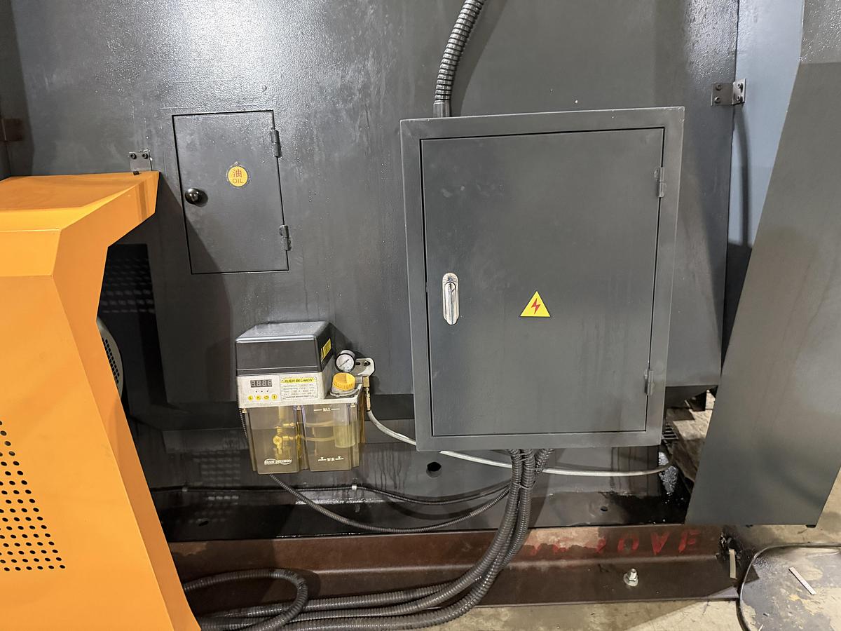 Used Royo ML1600 Clamshell Die Cutter